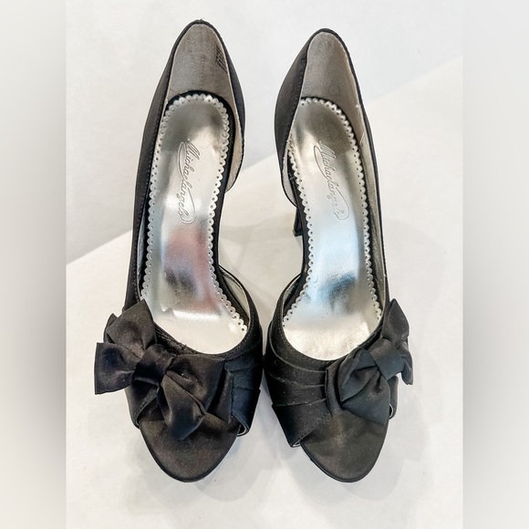 Black Satin with Peep Toe Michelangelo Heels Size 9 - Picture 1 of 6
